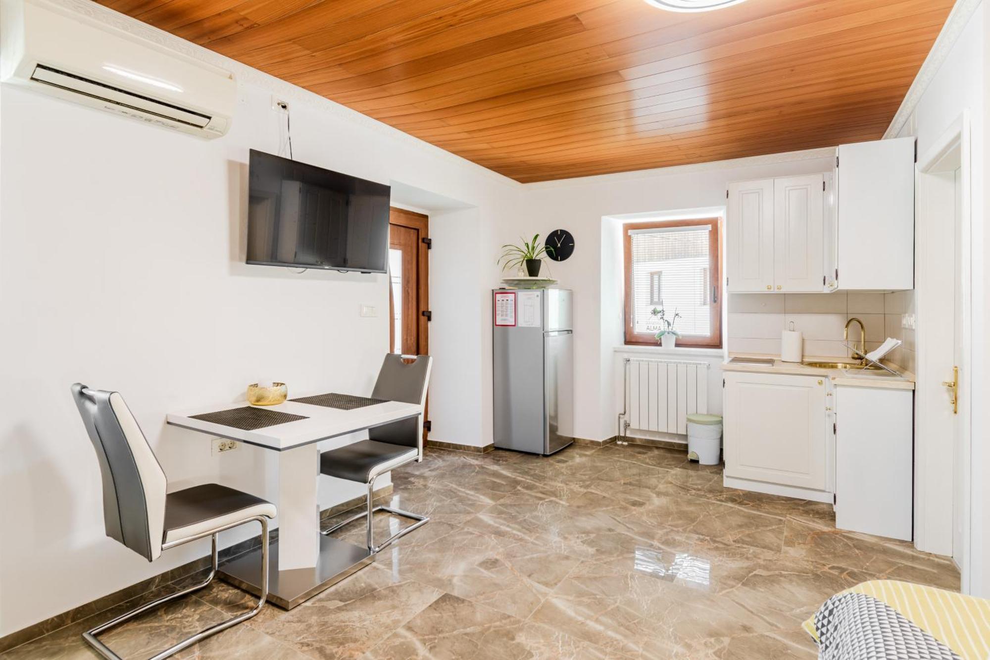 Apartmaji Mausi Bovec Zewnętrze zdjęcie