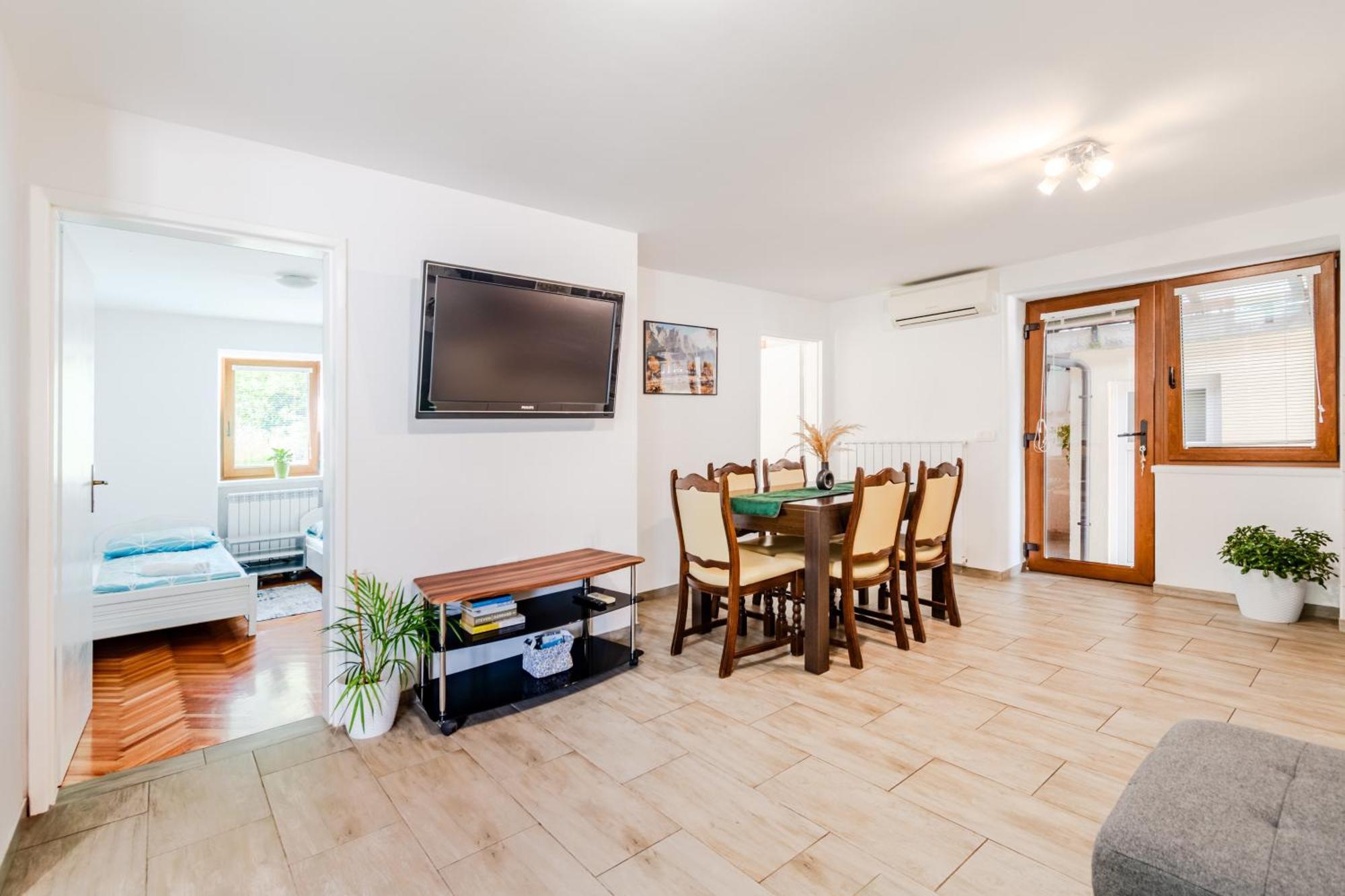 Apartmaji Mausi Bovec Zewnętrze zdjęcie